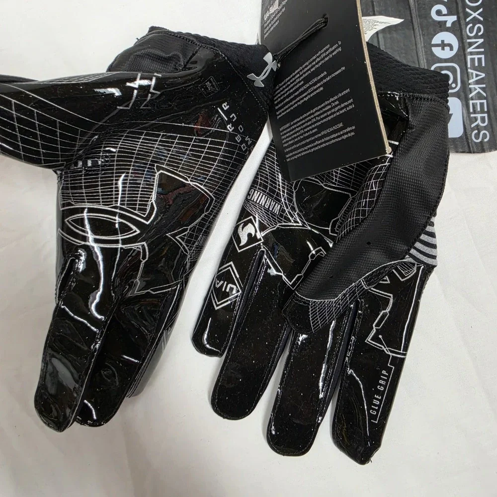 Under Armour UA Blur Football Skill Gloves Black Silver Men's Size XLarge